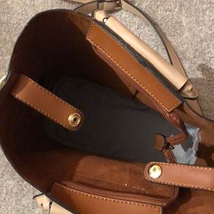 Used once brown leather purse